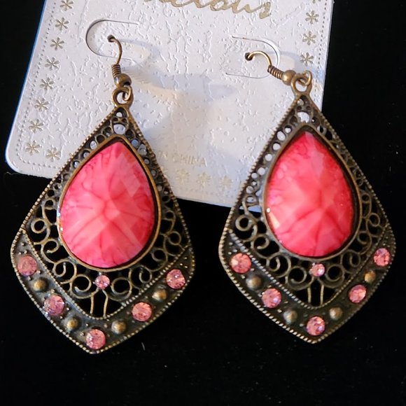 2 Pr. Pink Antique Gold Ornate Earrings, Oxidized Metal NWOT - Picture 1 of 2